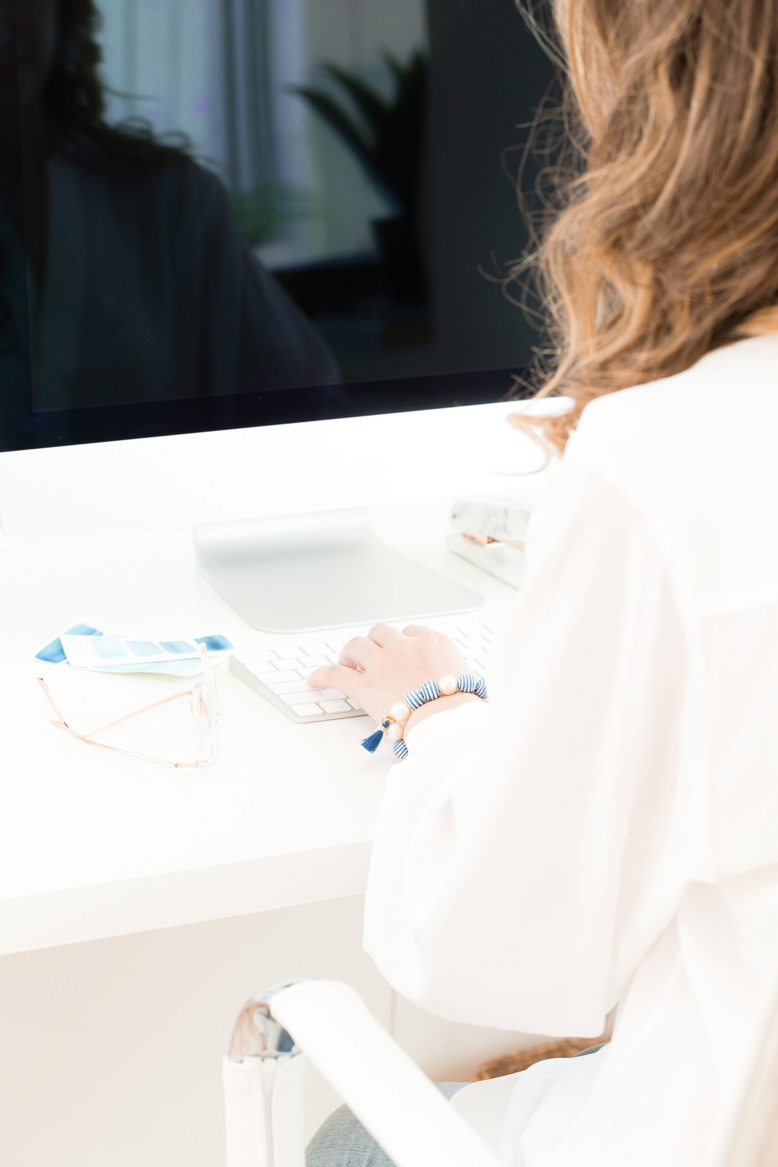 xennial woman working with ai